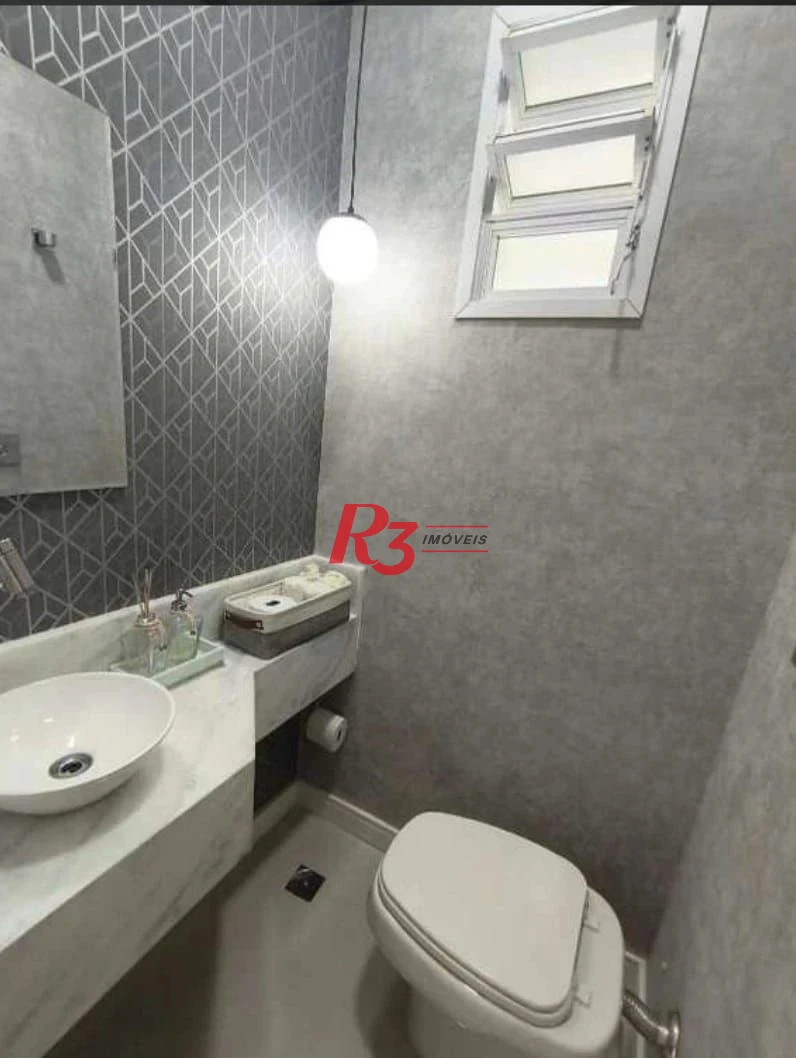 Casa com 3 dormitórios à venda, 155 m² por R$ 990.000,00 - Estuário - Santos/SP