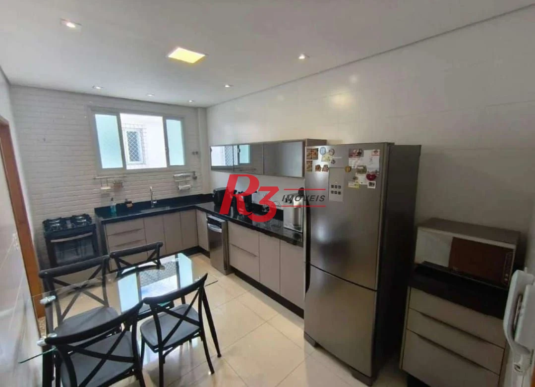 Casa com 3 dormitórios à venda, 155 m² por R$ 990.000,00 - Estuário - Santos/SP