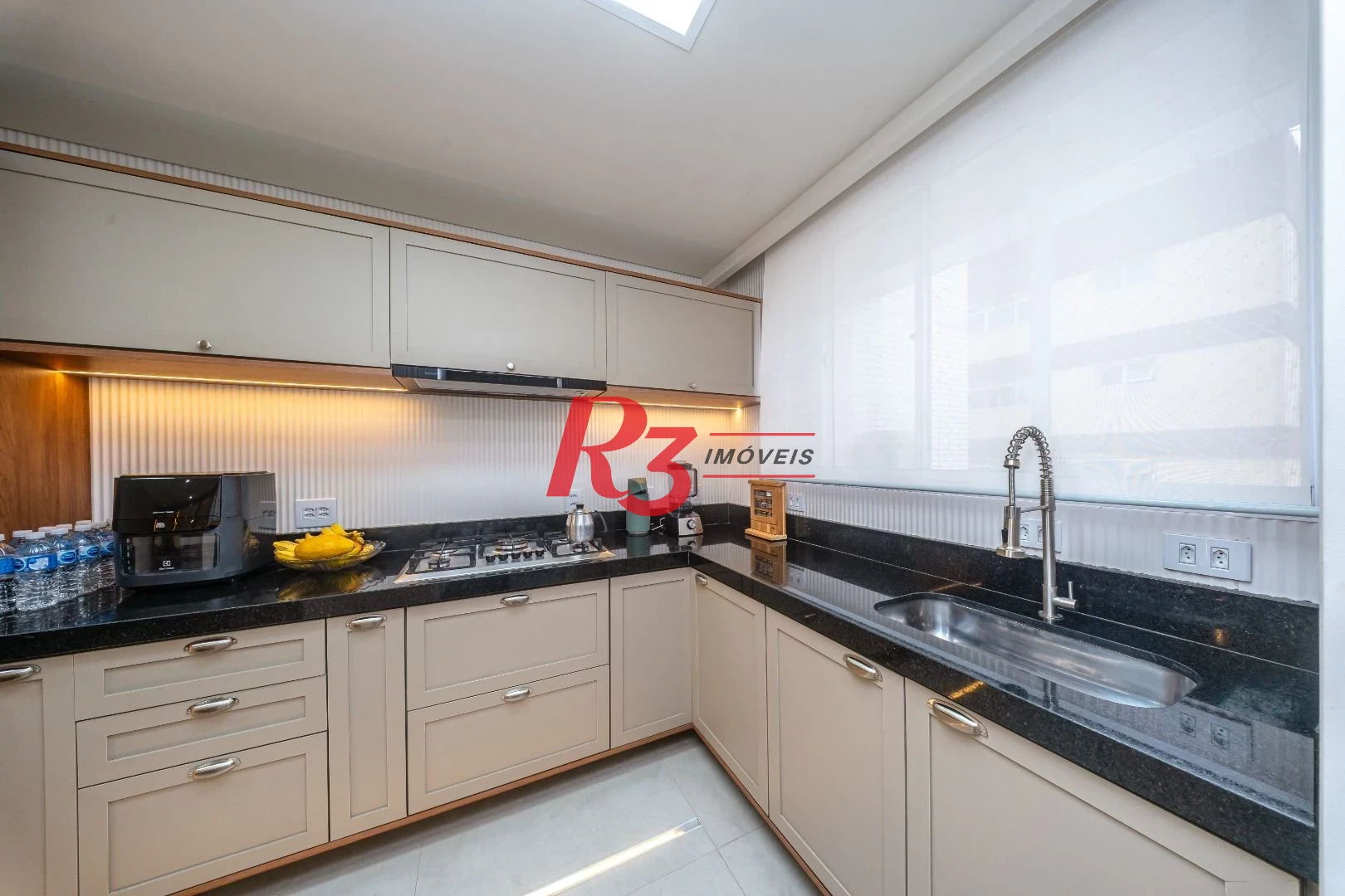 Apartamento com 3 suítes à venda, 181 m² por R$ 2.980.000 - Gonzaga - Santos/SP