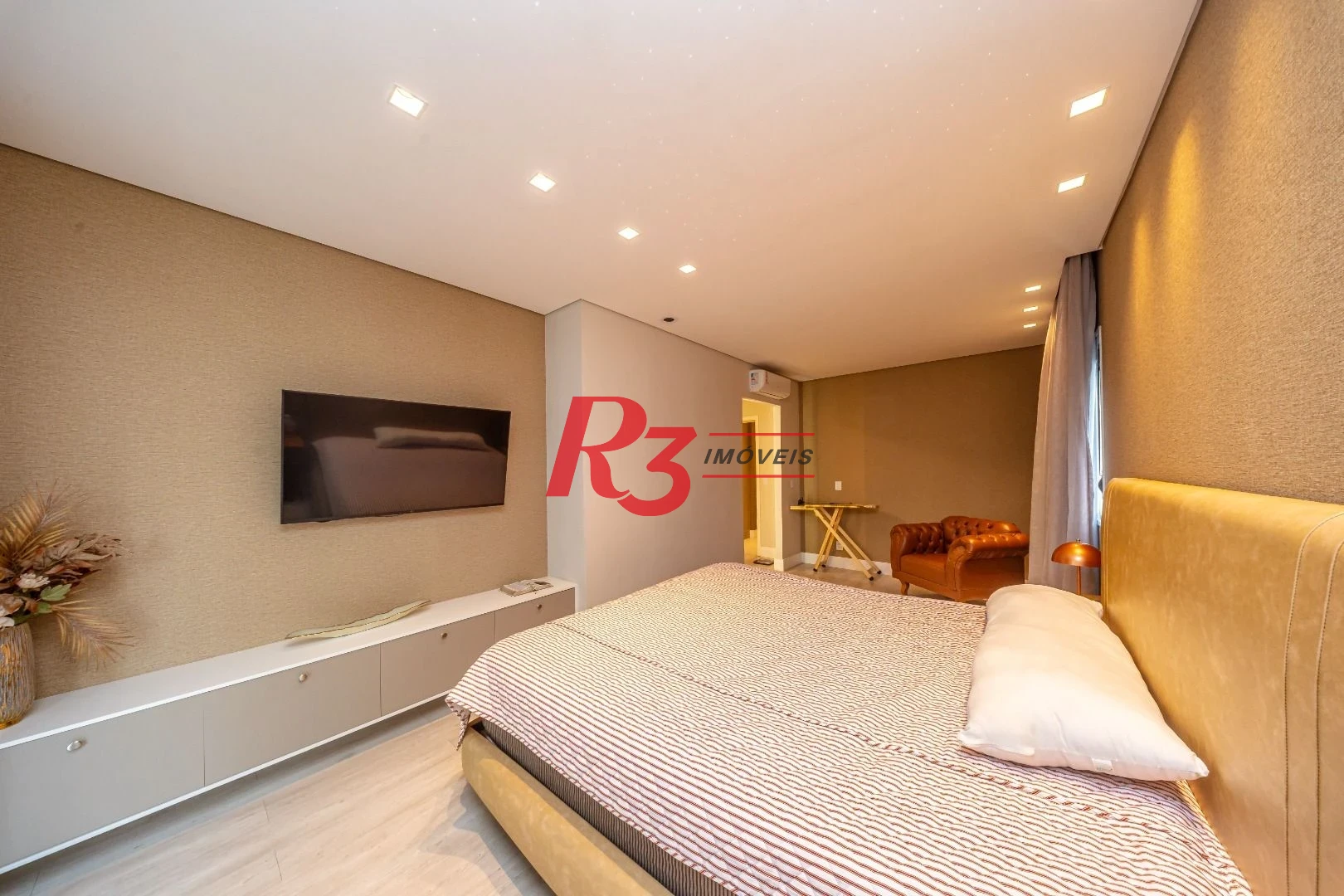 Apartamento com 3 suítes à venda, 181 m² por R$ 2.980.000 - Gonzaga - Santos/SP