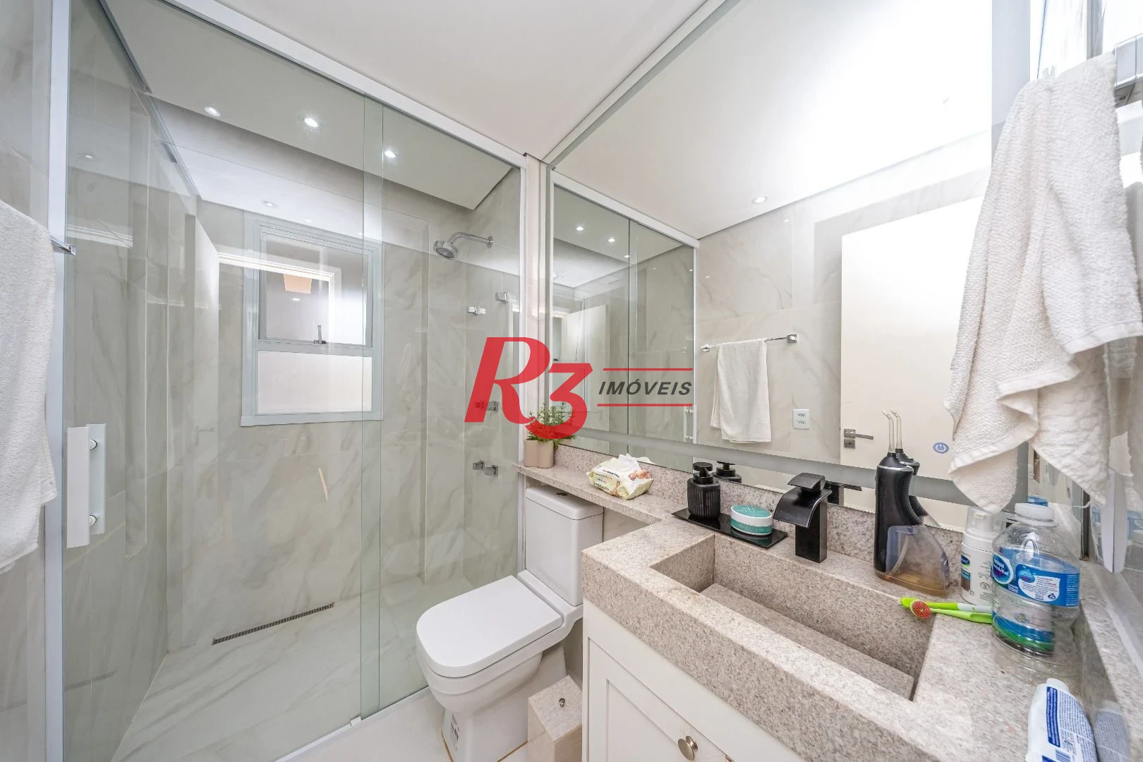 Apartamento com 3 suítes à venda, 181 m² por R$ 2.980.000 - Gonzaga - Santos/SP