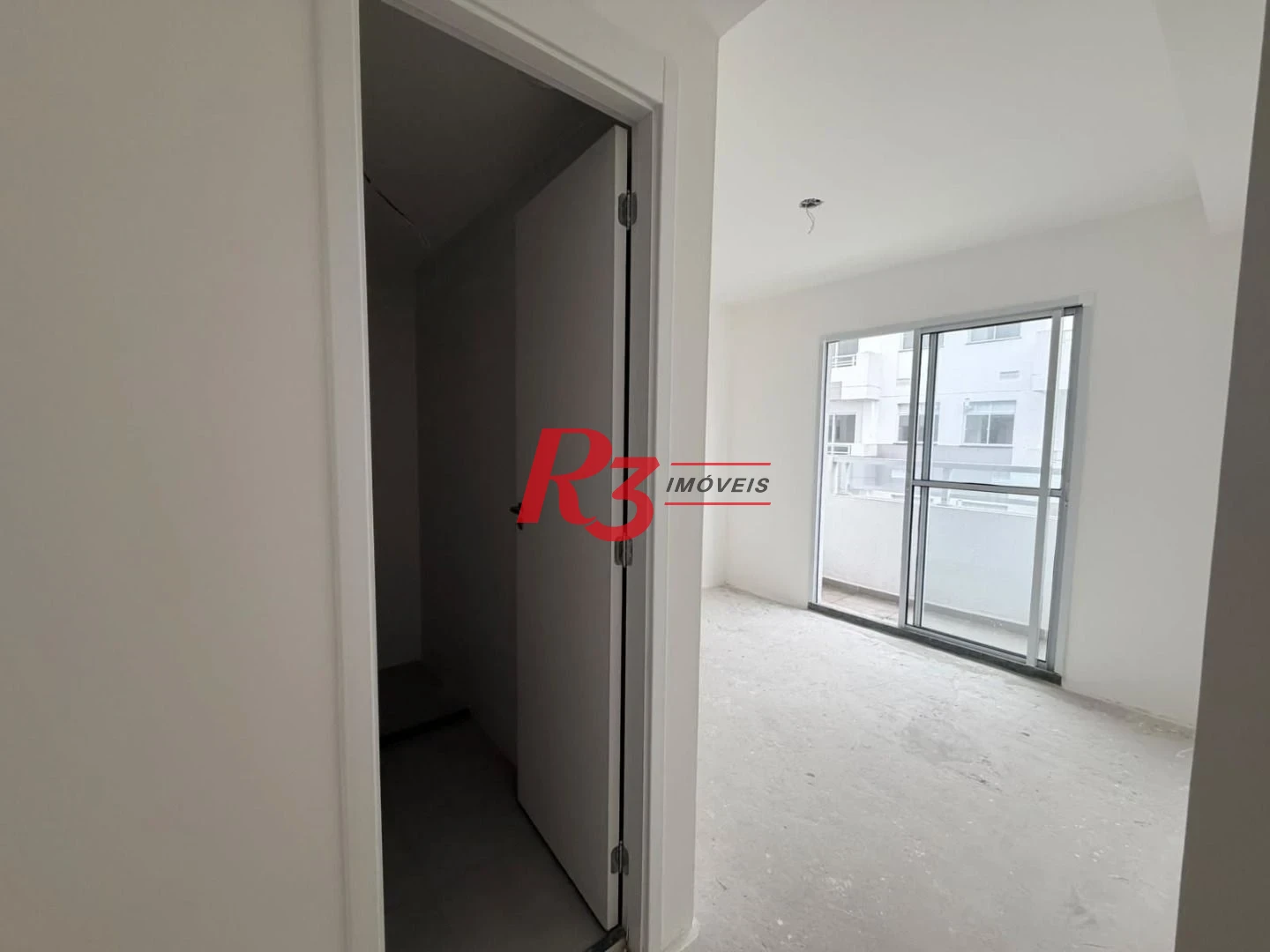Apartamento com 2 dormitórios à venda, 42 m² por R$ 370.000,00 - Jabaquara - Santos/SP
