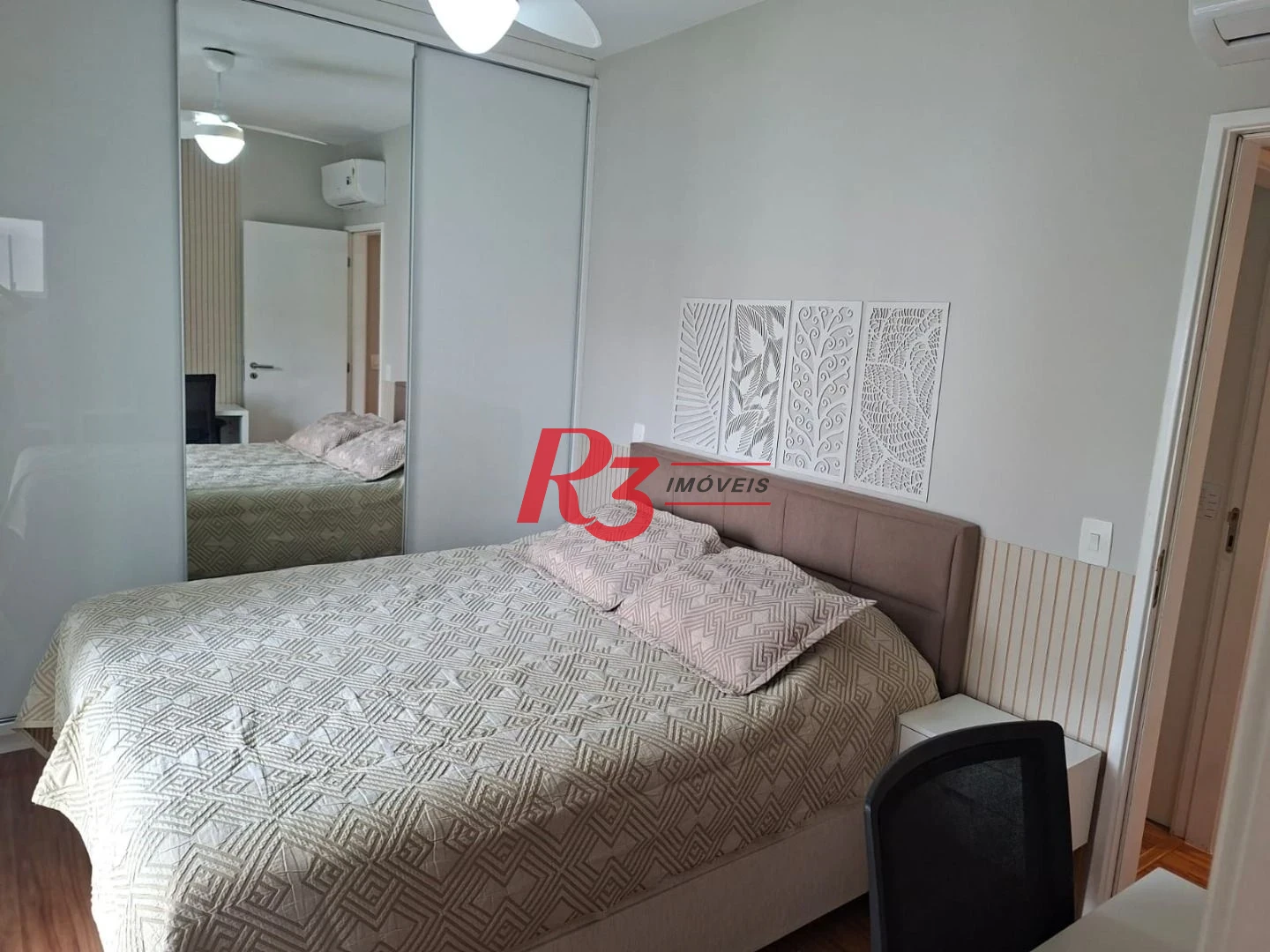 Apartamento com 3 dormitórios à venda, 87 m² por R$ 1.179.900,00 - José Menino - Santos/SP