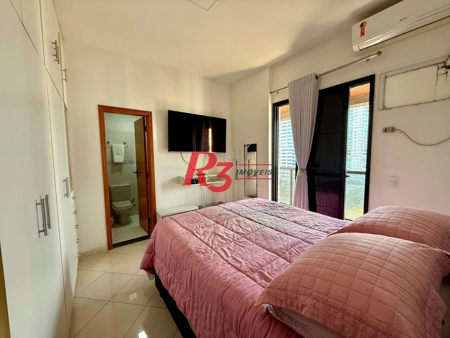 Apartamento com 3 dormitórios à venda, 137 m² por R$ 1.450.000,00 - Aparecida - Santos/SP