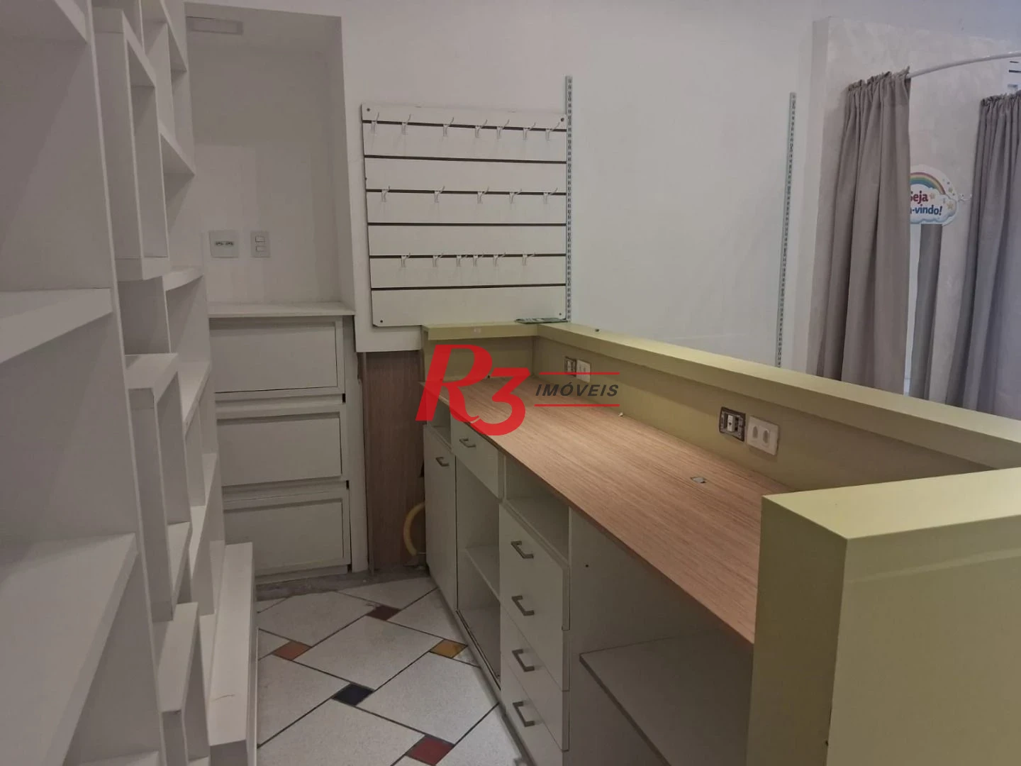 Loja para alugar, 25 m² por R$ 6.500,00/mês - Gonzaga - Santos/SP