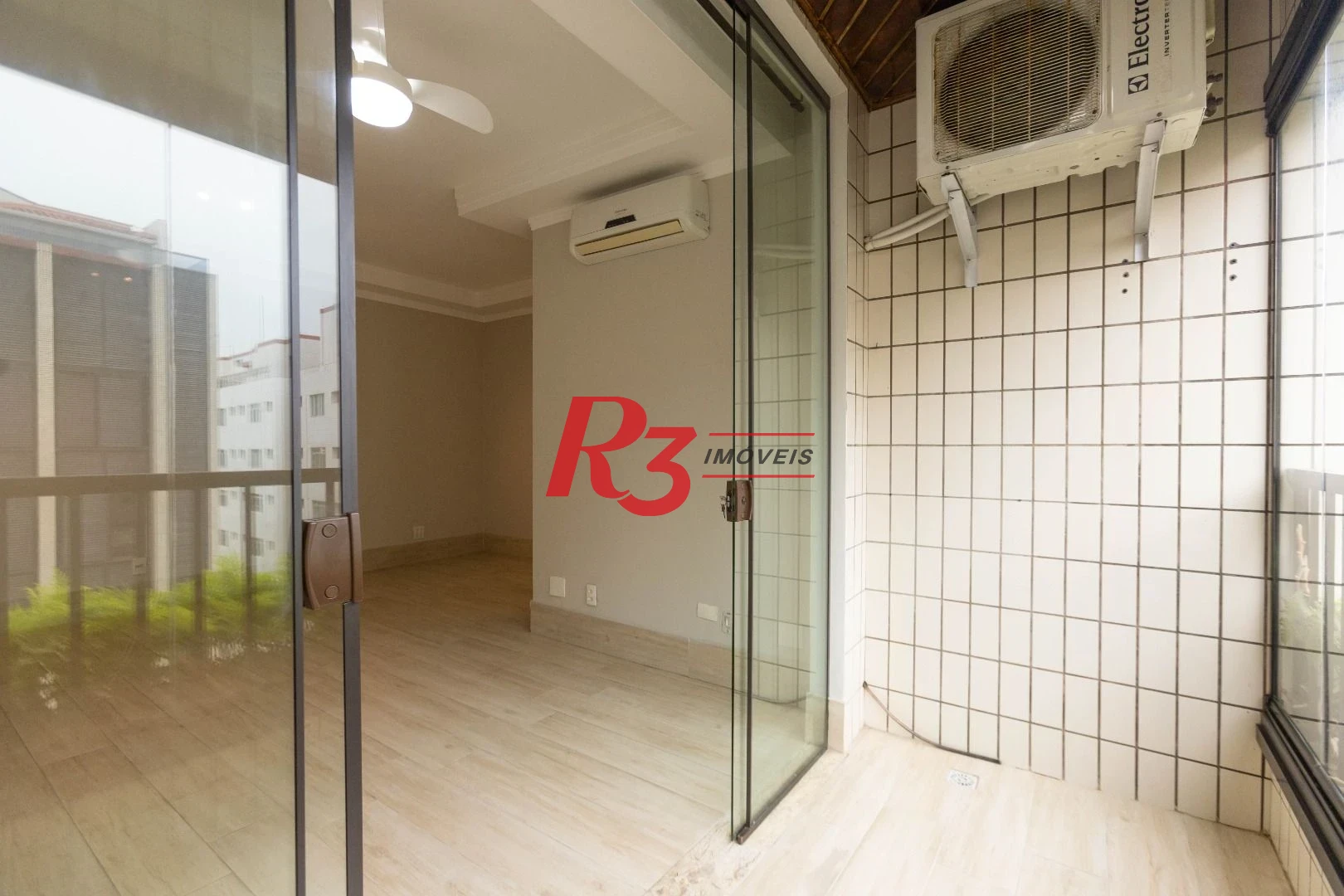 Apartamento à venda, 87 m² por R$ 1.050.000,00 - Gonzaga - Santos/SP
