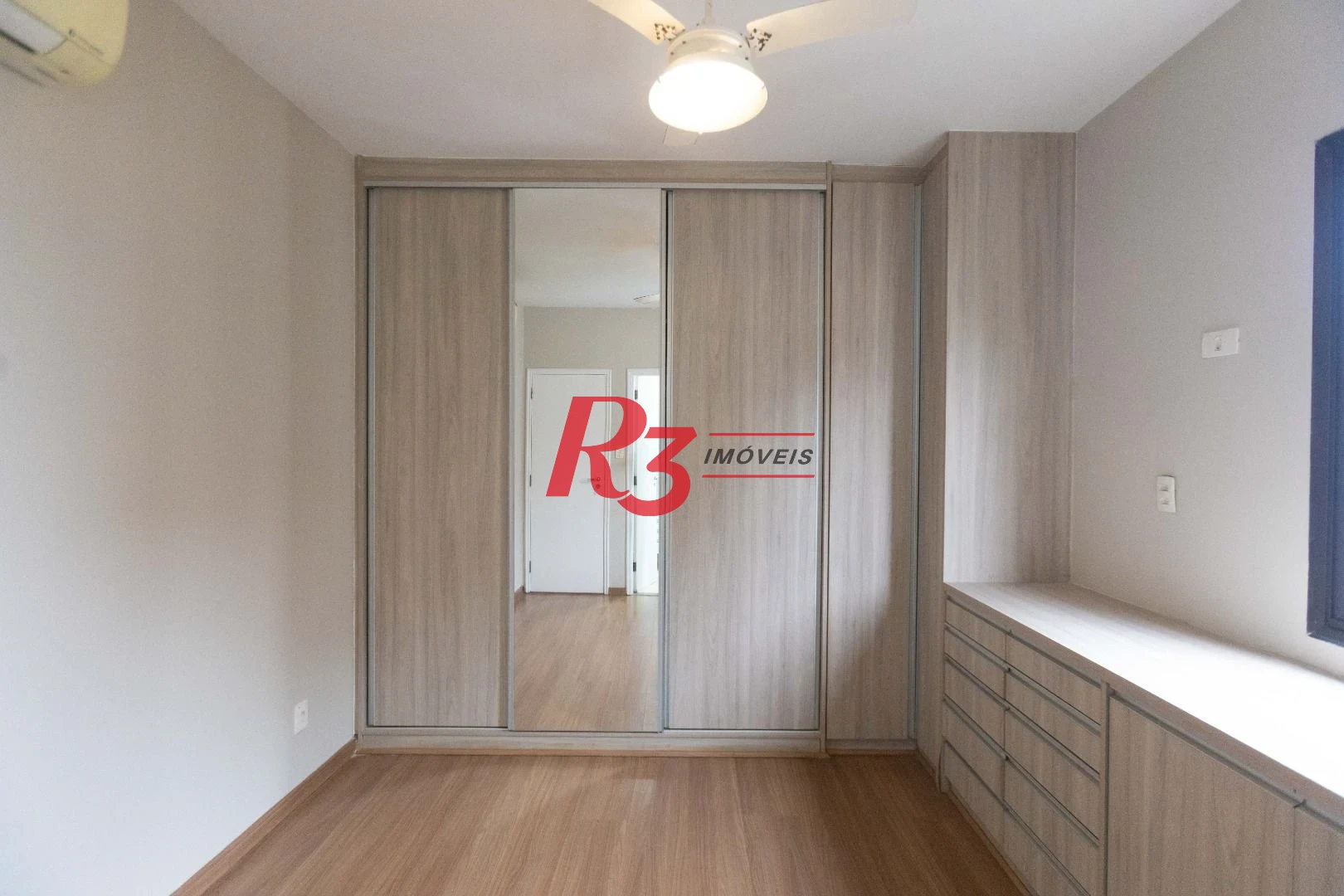 Apartamento à venda, 87 m² por R$ 1.050.000,00 - Gonzaga - Santos/SP