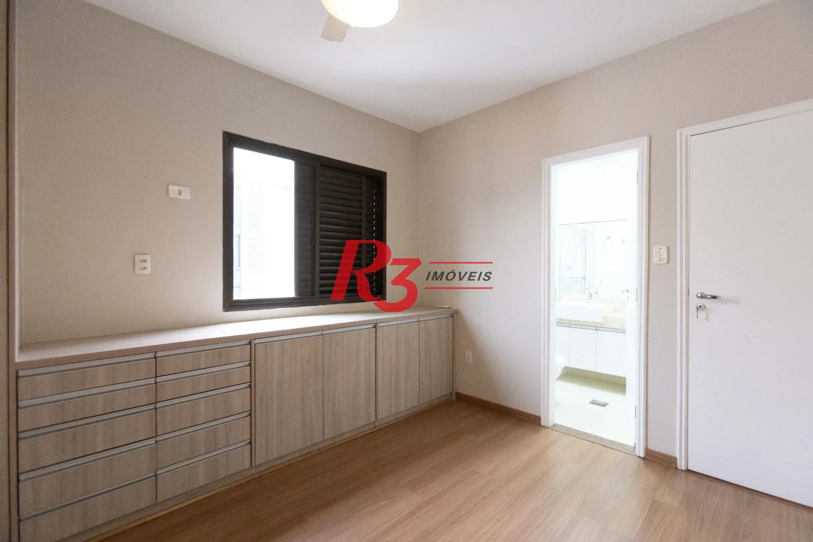 Apartamento à venda, 87 m² por R$ 1.050.000,00 - Gonzaga - Santos/SP
