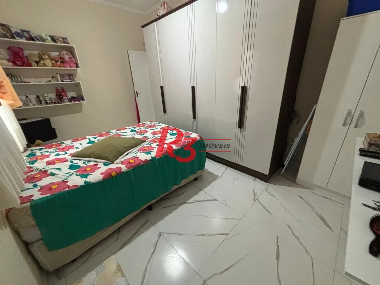 Apartamento com 2 dormitórios à venda, 75 m² por R$ 420.000,00 - Embaré - Santos/SP