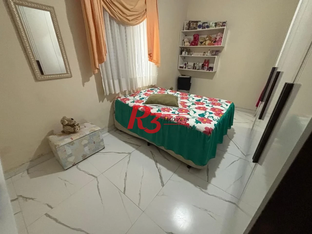 Apartamento com 2 dormitórios à venda, 75 m² por R$ 420.000,00 - Embaré - Santos/SP