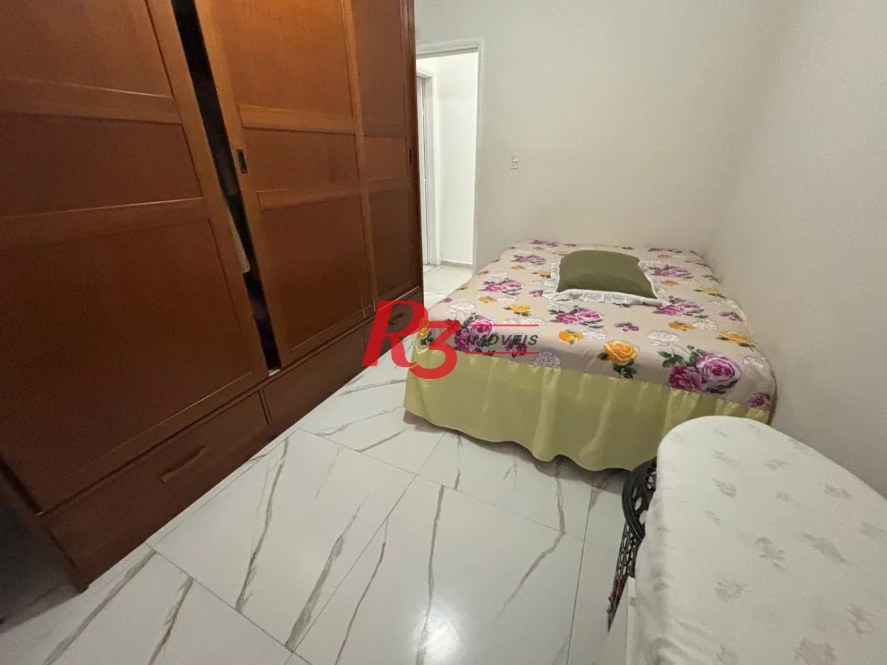 Apartamento com 2 dormitórios à venda, 75 m² por R$ 420.000,00 - Embaré - Santos/SP
