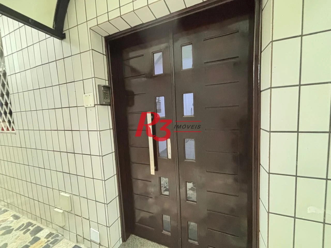 Apartamento com 2 dormitórios à venda, 75 m² por R$ 420.000,00 - Embaré - Santos/SP