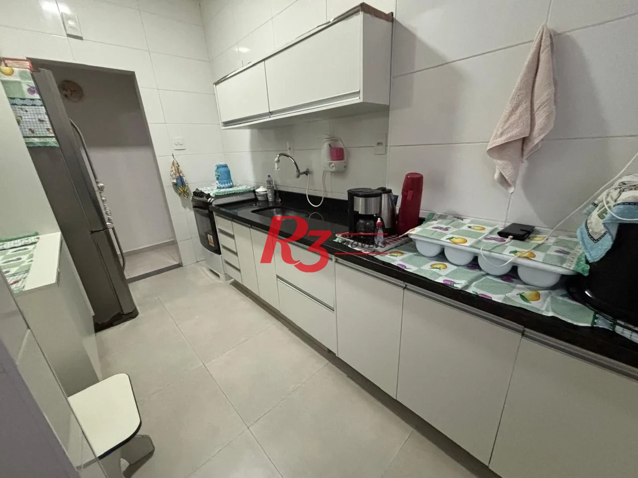Apartamento com 2 dormitórios à venda, 75 m² por R$ 420.000,00 - Embaré - Santos/SP
