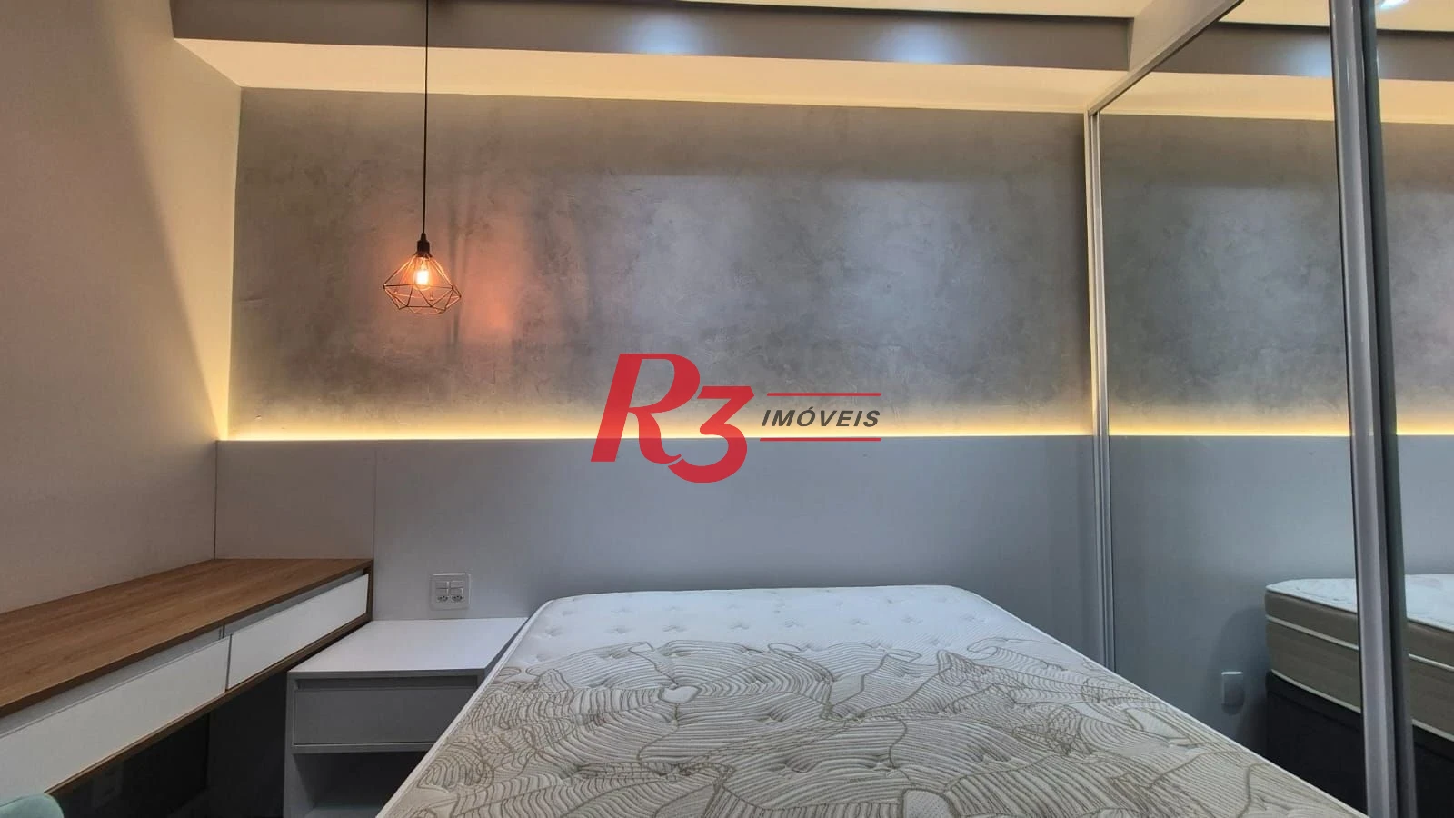 Apartamento com 1 dormitório para alugar, 47 m² por R$ 5.000,02/mês - Boqueirão - Santos/SP