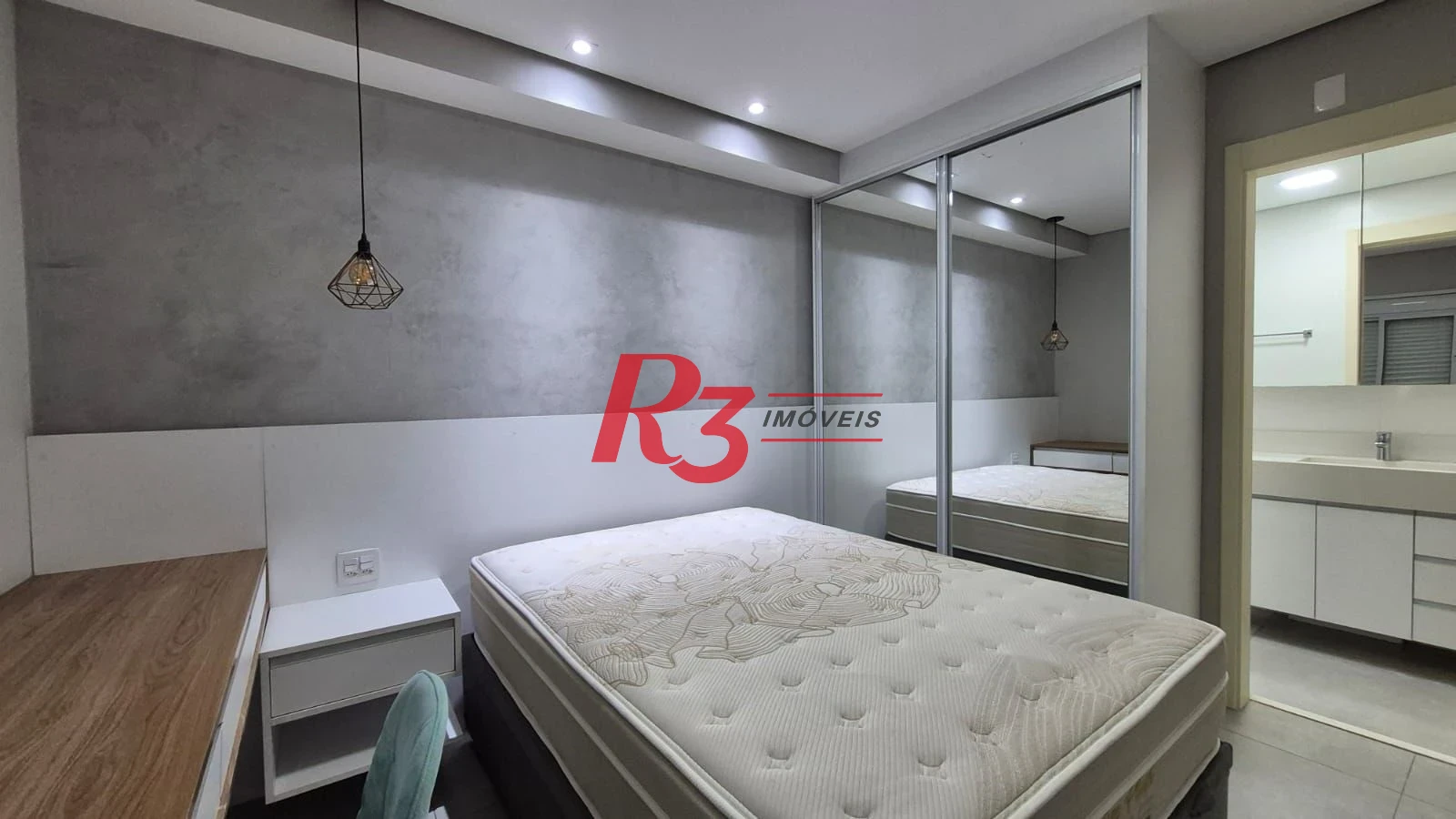Apartamento com 1 dormitório para alugar, 47 m² por R$ 5.000,02/mês - Boqueirão - Santos/SP