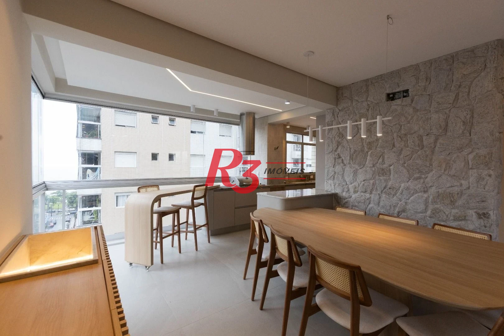 Apartamento com 3 dormitórios à venda, 209 m² por R$ 2.890.000,00 - Embaré - Santos/SP