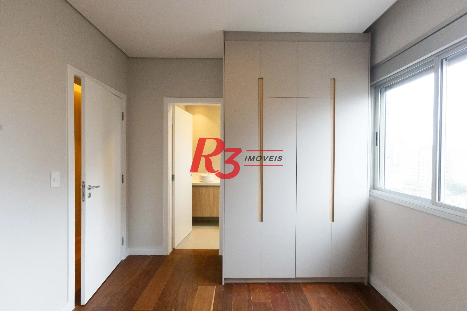 Apartamento com 3 dormitórios à venda, 209 m² por R$ 2.890.000,00 - Embaré - Santos/SP