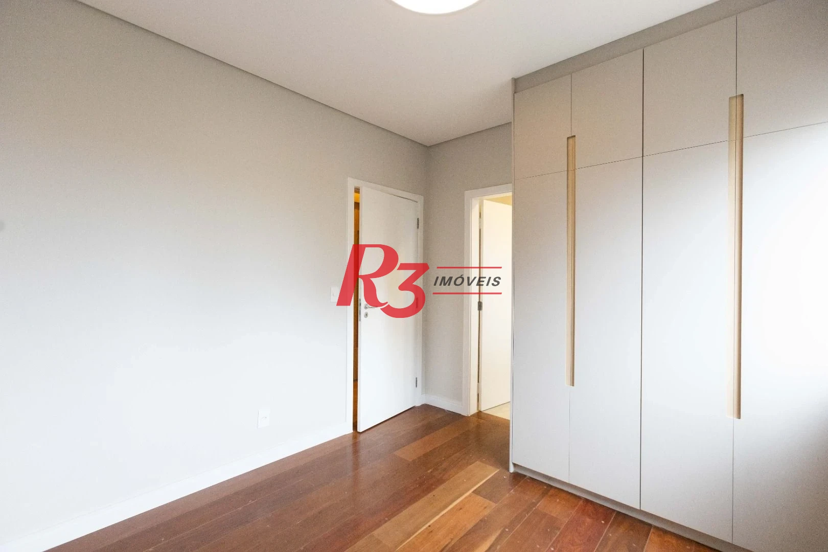 Apartamento com 3 dormitórios à venda, 209 m² por R$ 2.890.000,00 - Embaré - Santos/SP