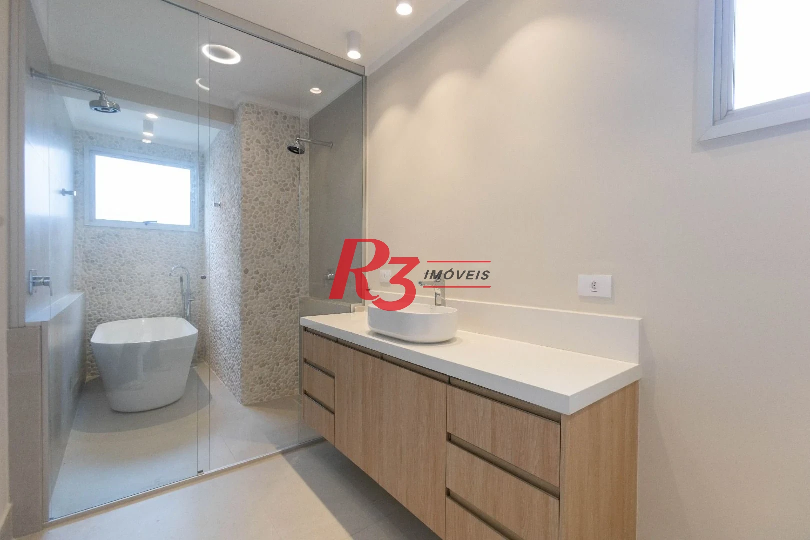 Apartamento com 3 dormitórios à venda, 209 m² por R$ 2.890.000,00 - Embaré - Santos/SP