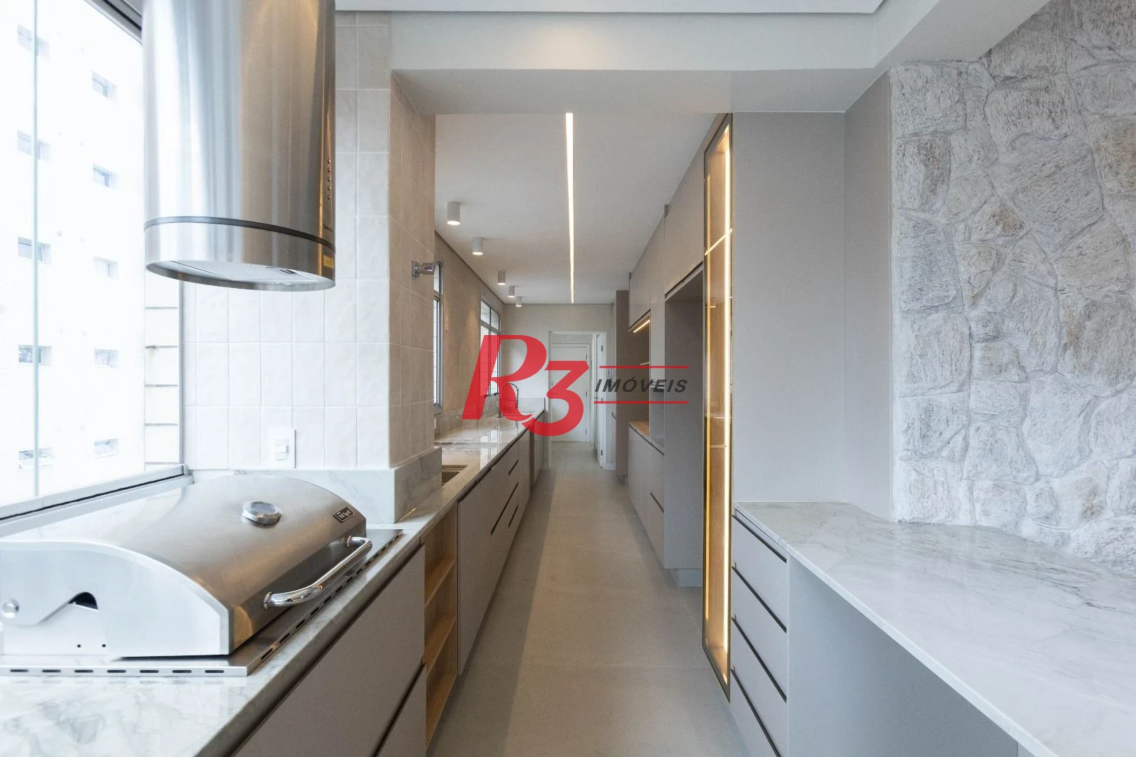 Apartamento com 3 dormitórios à venda, 209 m² por R$ 2.890.000,00 - Embaré - Santos/SP