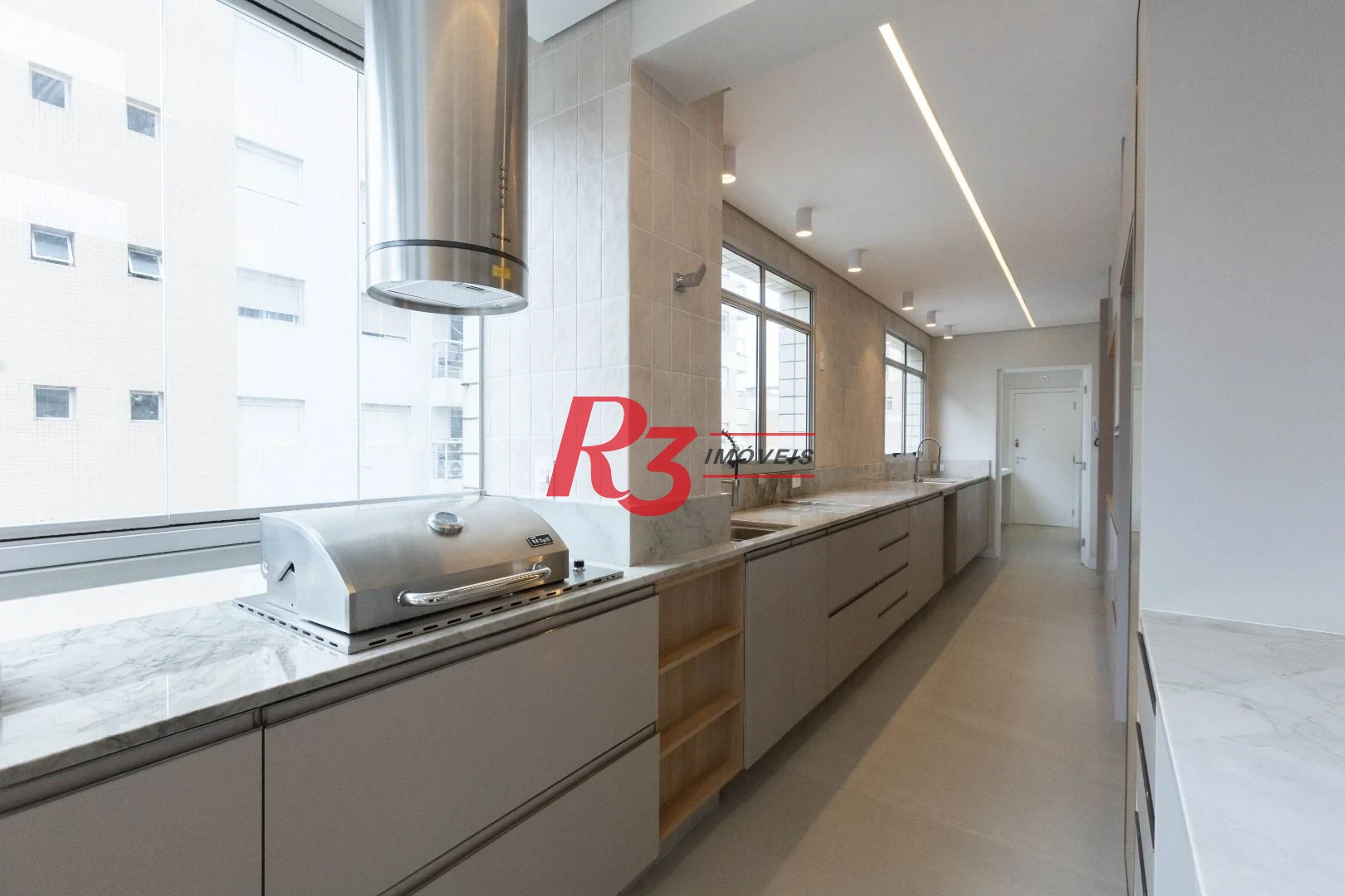 Apartamento com 3 dormitórios à venda, 209 m² por R$ 2.890.000,00 - Embaré - Santos/SP