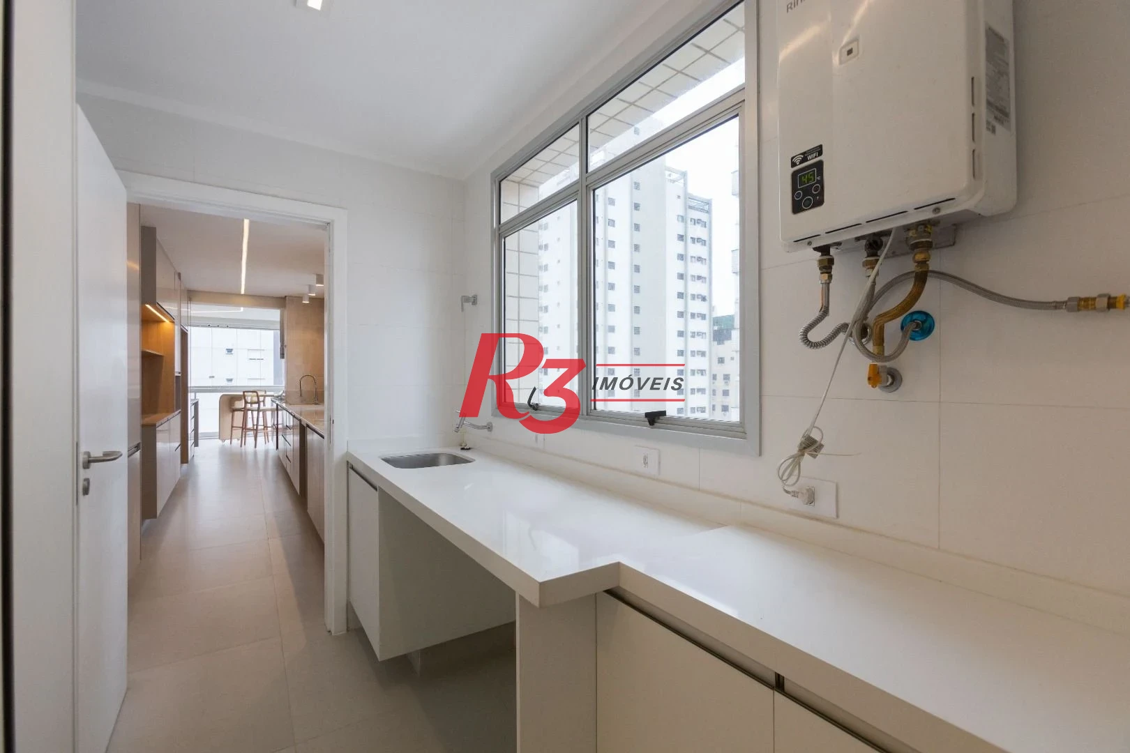 Apartamento com 3 dormitórios à venda, 209 m² por R$ 2.890.000,00 - Embaré - Santos/SP