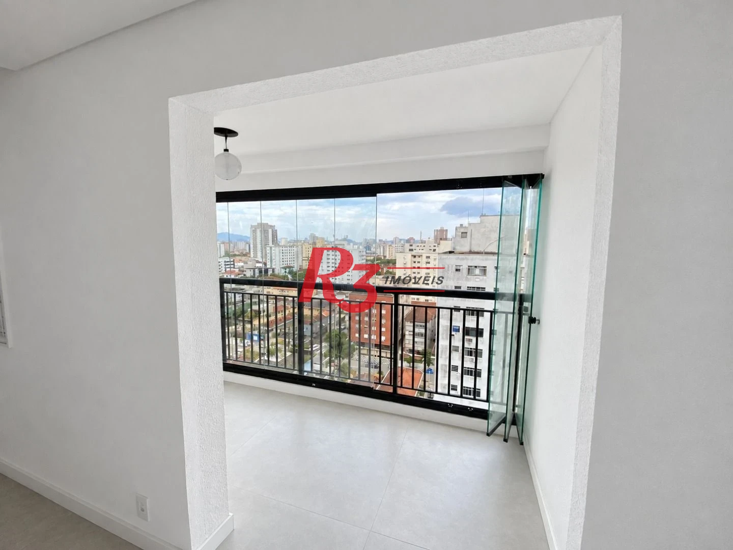 Apartamento com 2 dormitórios à venda, 84 m² por R$ 860.000,00 - Marapé - Santos/SP