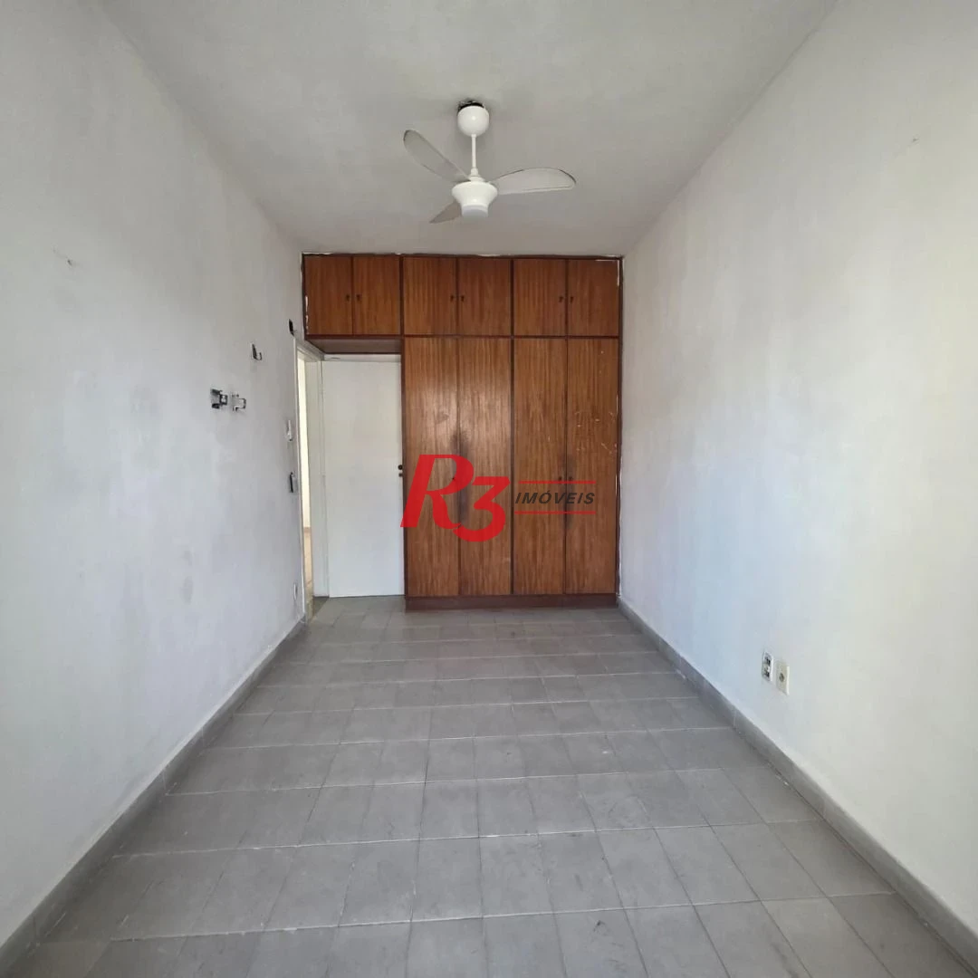 Apartamento com 2 dormitórios à venda, 66 m² por R$ 430.000,00 - Embaré - Santos/SP