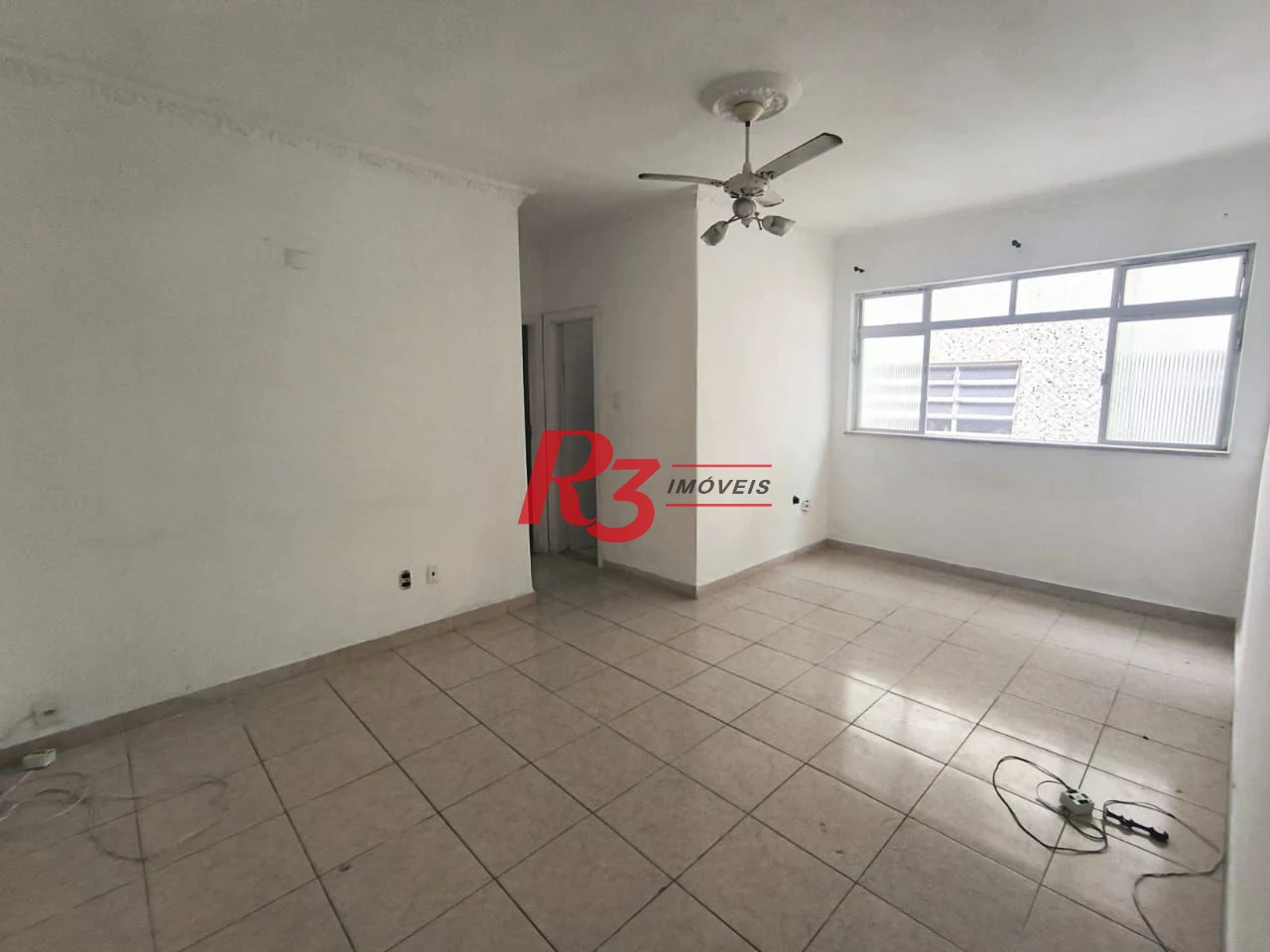 Apartamento com 2 dormitórios à venda, 66 m² por R$ 430.000,00 - Embaré - Santos/SP