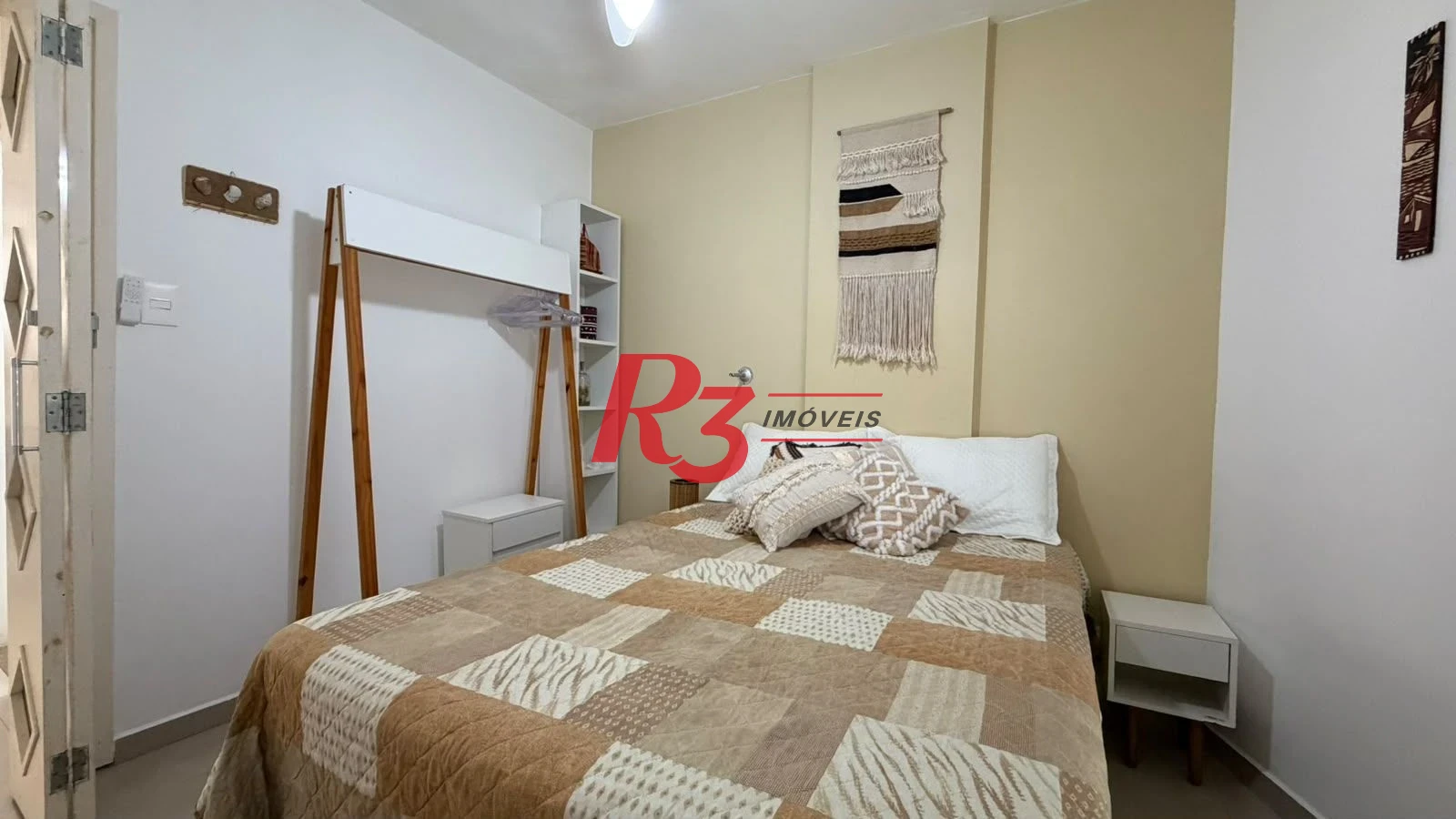 Apartamento com 2 dormitórios à venda, 55 m² por R$ 485.000,00 - Aparecida - Santos/SP