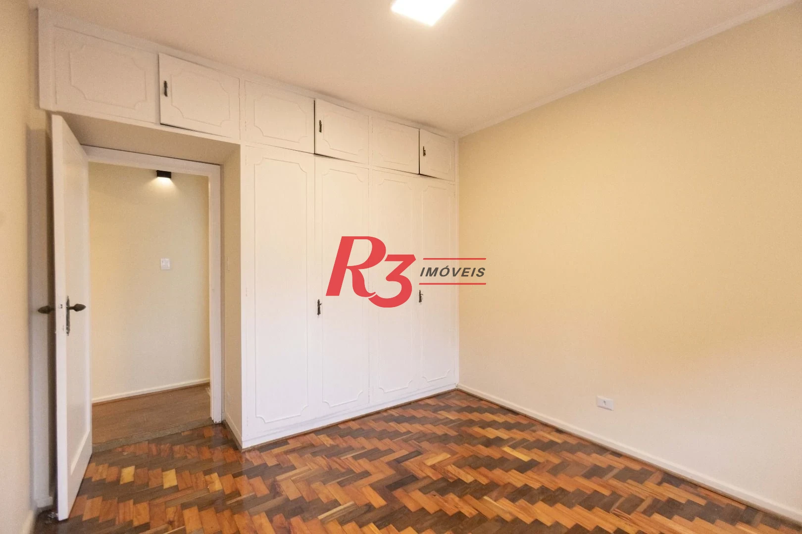 Apartamento com 2 dormitórios para alugar, 79 m² por R$ 4.700,00/mês - Gonzaga - Santos/SP
