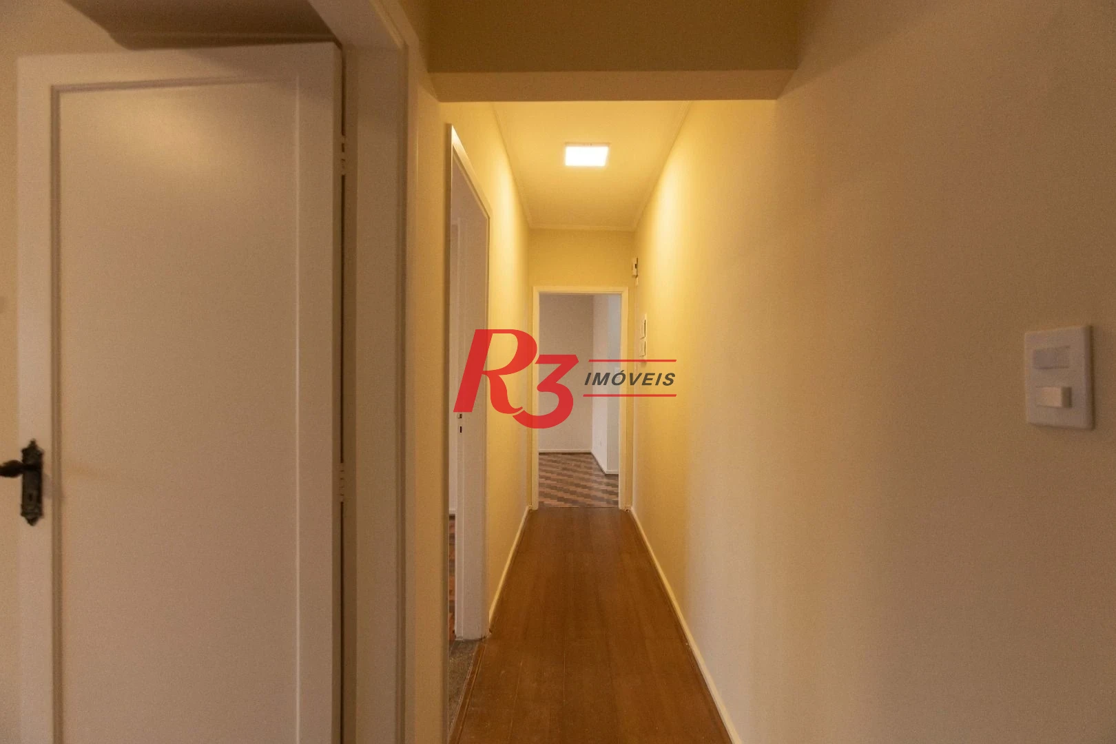 Apartamento com 2 dormitórios para alugar, 79 m² por R$ 4.700,00/mês - Gonzaga - Santos/SP