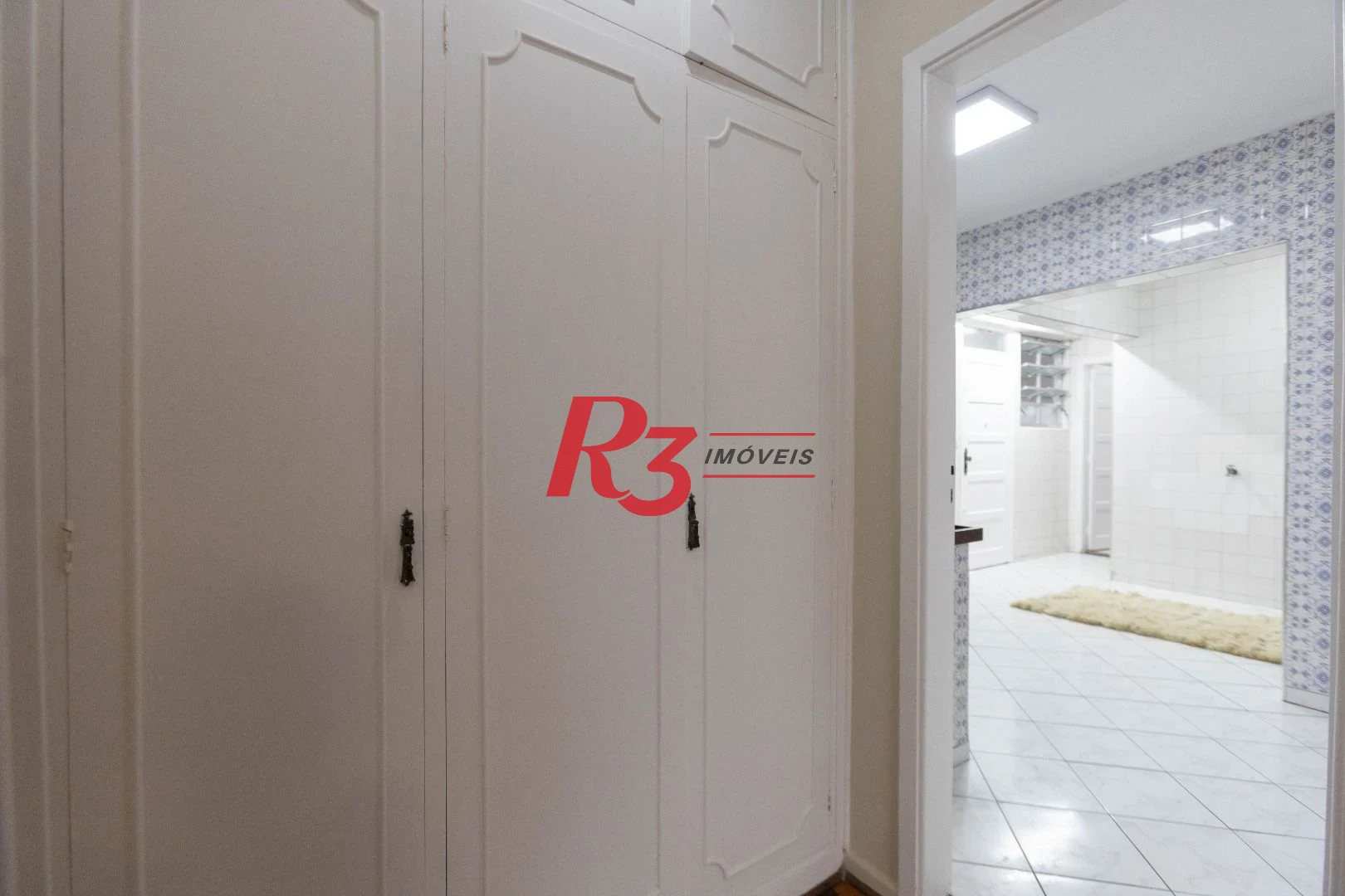 Apartamento com 2 dormitórios para alugar, 79 m² por R$ 4.700,00/mês - Gonzaga - Santos/SP