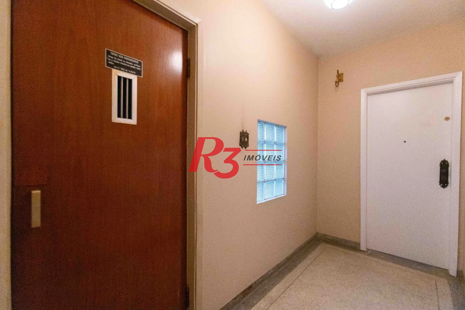 Apartamento com 2 dormitórios para alugar, 79 m² por R$ 4.700,00/mês - Gonzaga - Santos/SP
