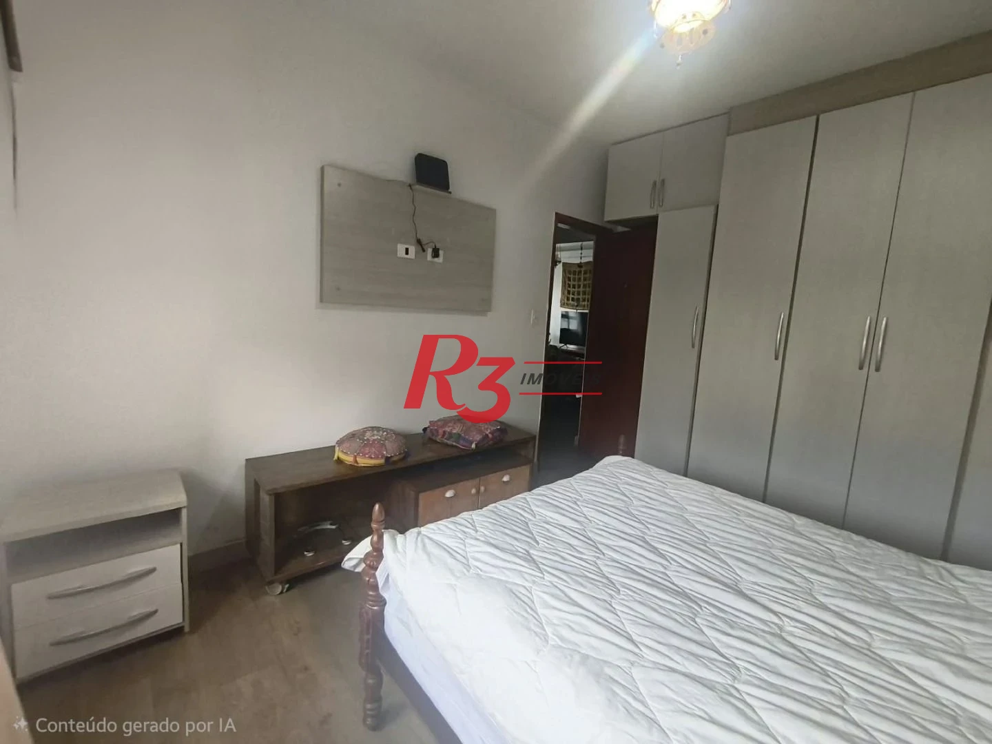 Apartamento com 2 dormitórios à venda, 110 m² por R$ 700.000,00 - Embaré - Santos/SP