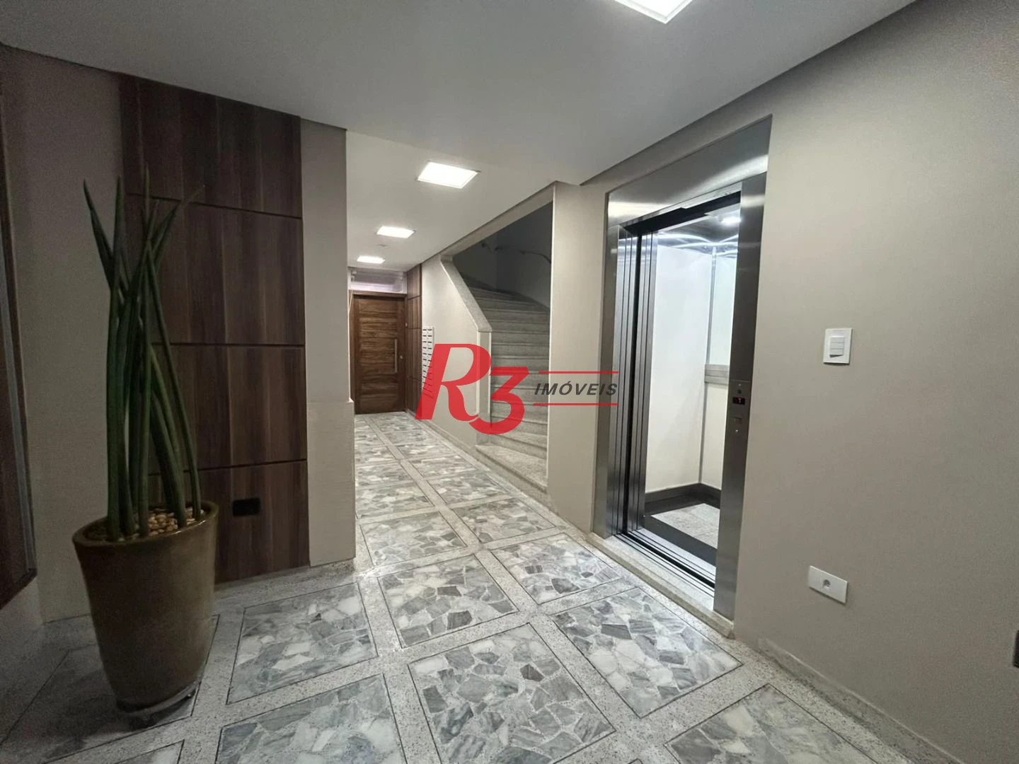 Apartamento com 2 dormitórios à venda, 95 m² por R$ 560.000,00 - Aparecida - Santos/SP