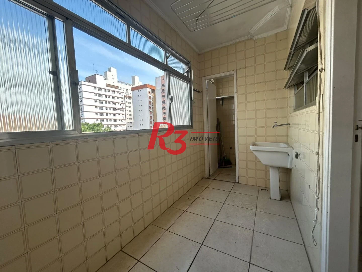Apartamento com 2 dormitórios à venda, 95 m² por R$ 560.000,00 - Aparecida - Santos/SP