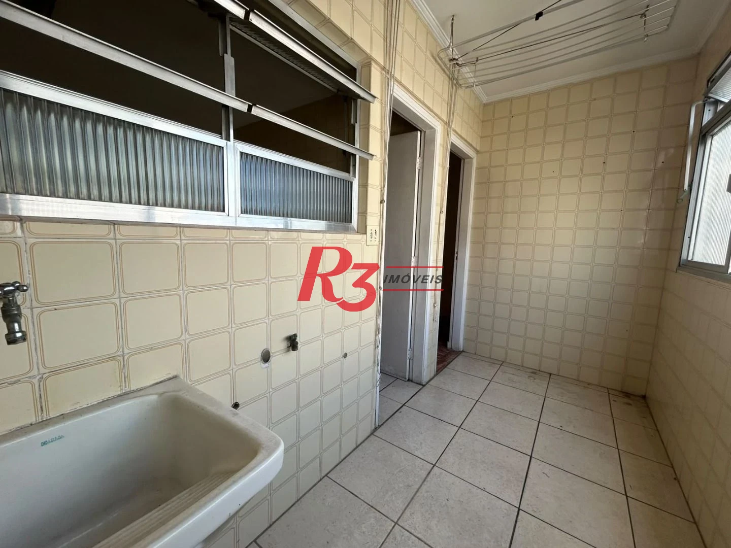 Apartamento com 2 dormitórios à venda, 95 m² por R$ 560.000,00 - Aparecida - Santos/SP
