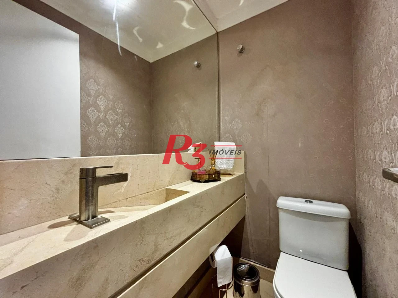 Apartamento com 3 dormitórios à venda, 111 m² por R$ 1.365.000,00 - Ponta da Praia - Santos/SP