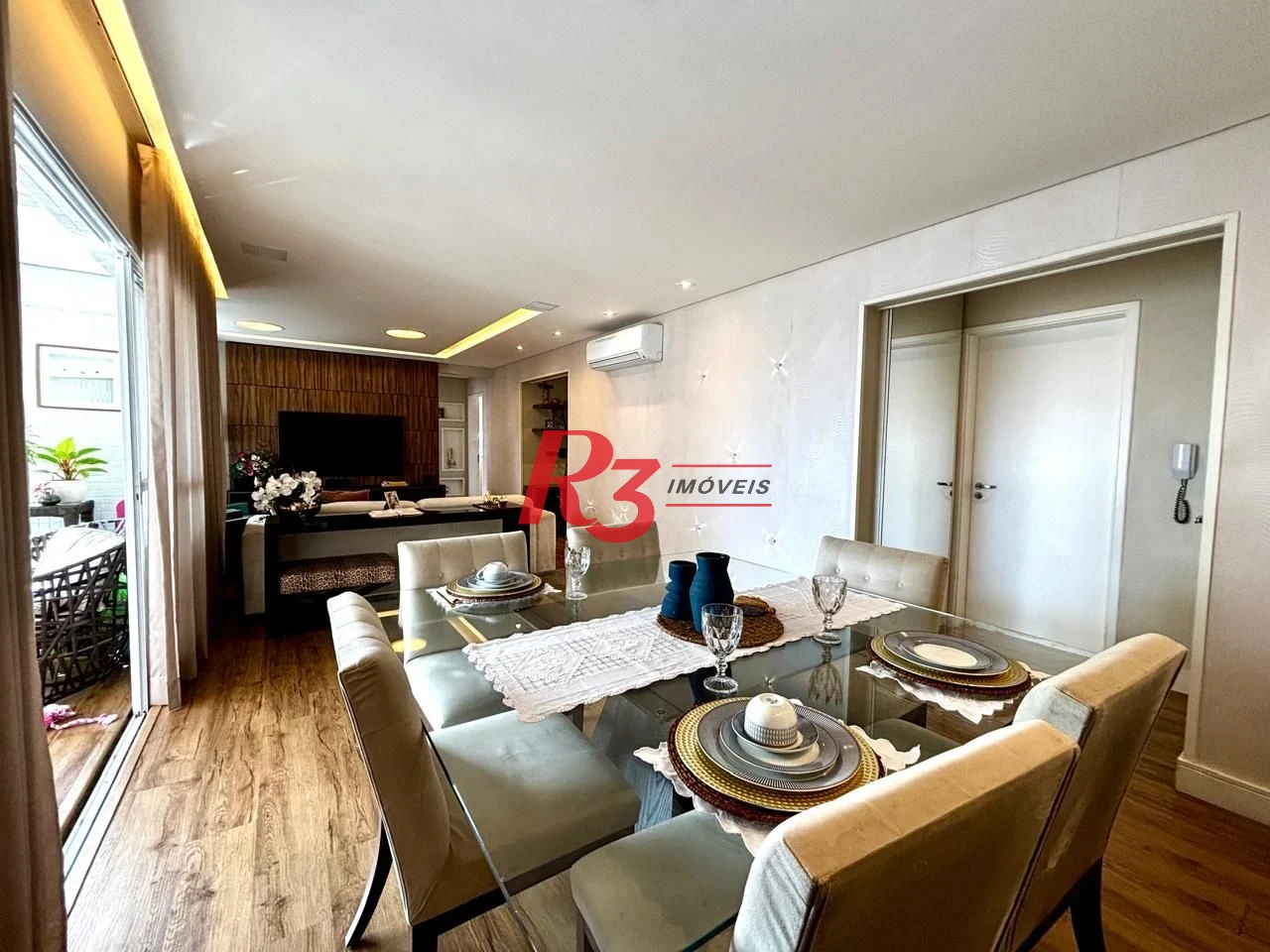 Apartamento com 3 dormitórios à venda, 111 m² por R$ 1.365.000,00 - Ponta da Praia - Santos/SP