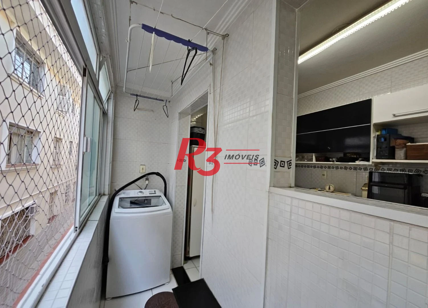 Apartamento com 2 dormitórios à venda, 68 m² por R$ 415.000,00 - Boqueirão - Santos/SP
