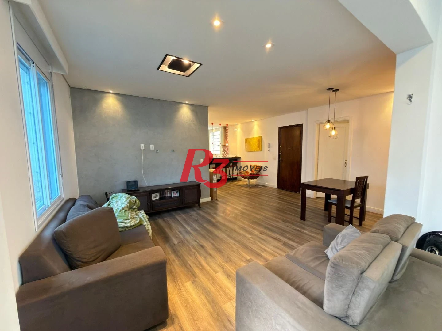 Apartamento com 3 dormitórios para alugar, 110 m² por R$ 5.500,02/mês - Gonzaga - Santos/SP