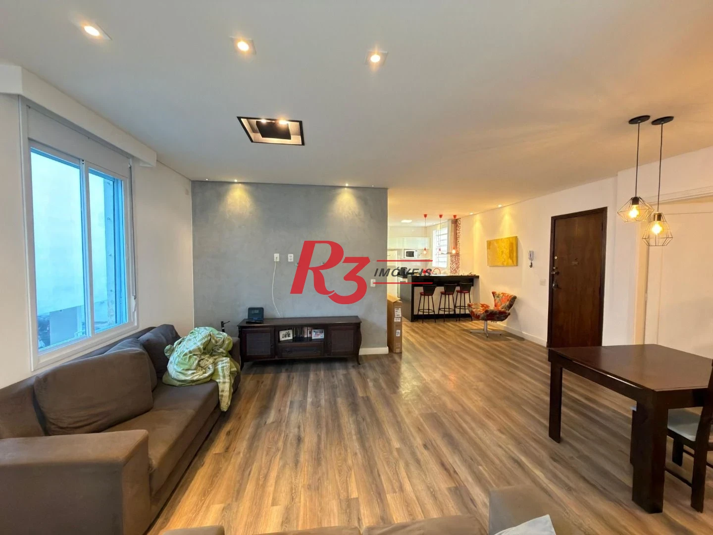 Apartamento com 3 dormitórios para alugar, 110 m² por R$ 5.500,02/mês - Gonzaga - Santos/SP