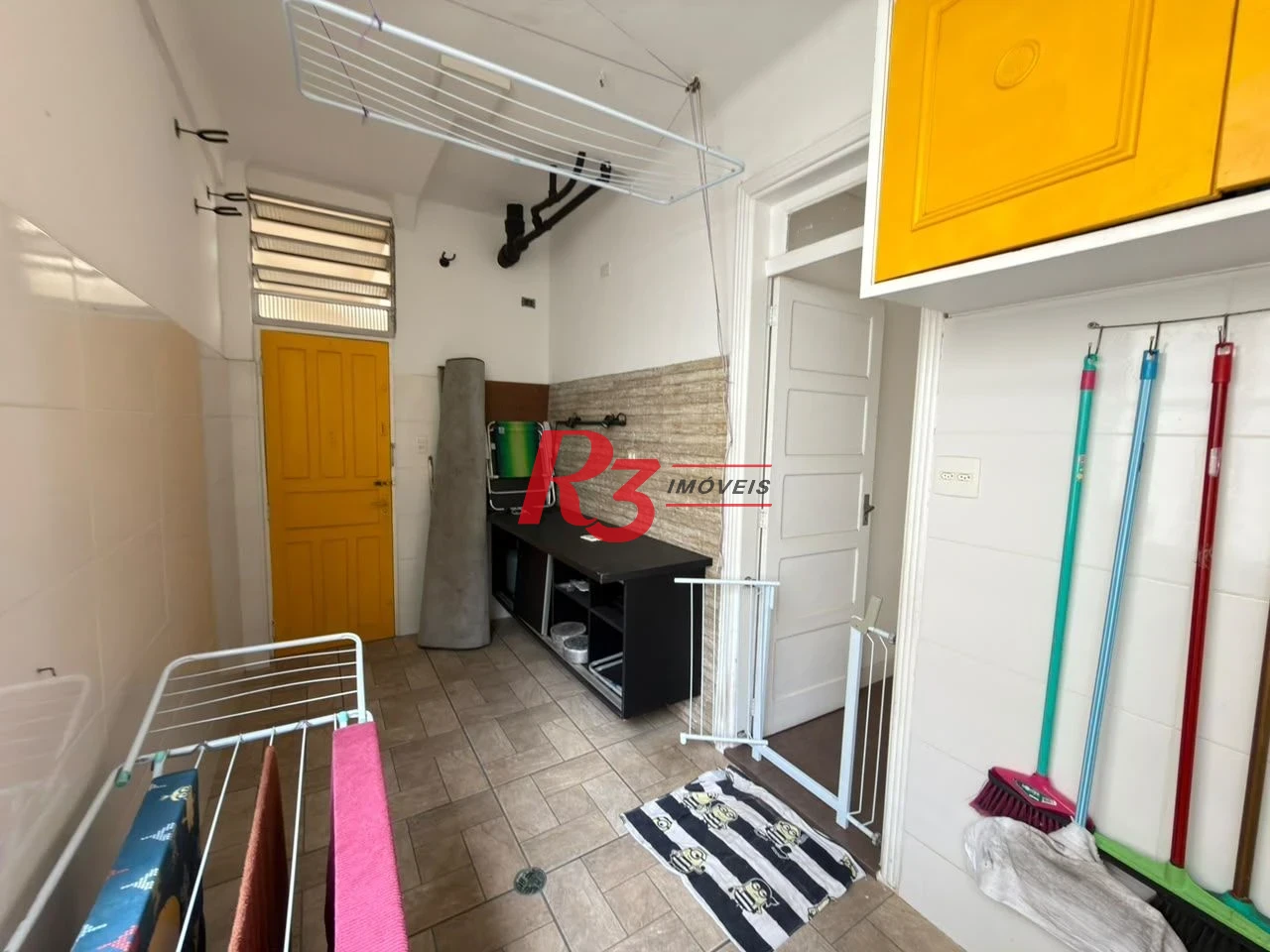 Apartamento com 3 dormitórios para alugar, 110 m² por R$ 5.500,02/mês - Gonzaga - Santos/SP