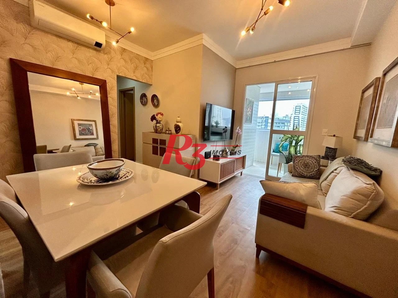 Apartamento com 2 dormitórios à venda, 72 m² por R$ 1.250.000,00 - Boqueirão - Santos/SP