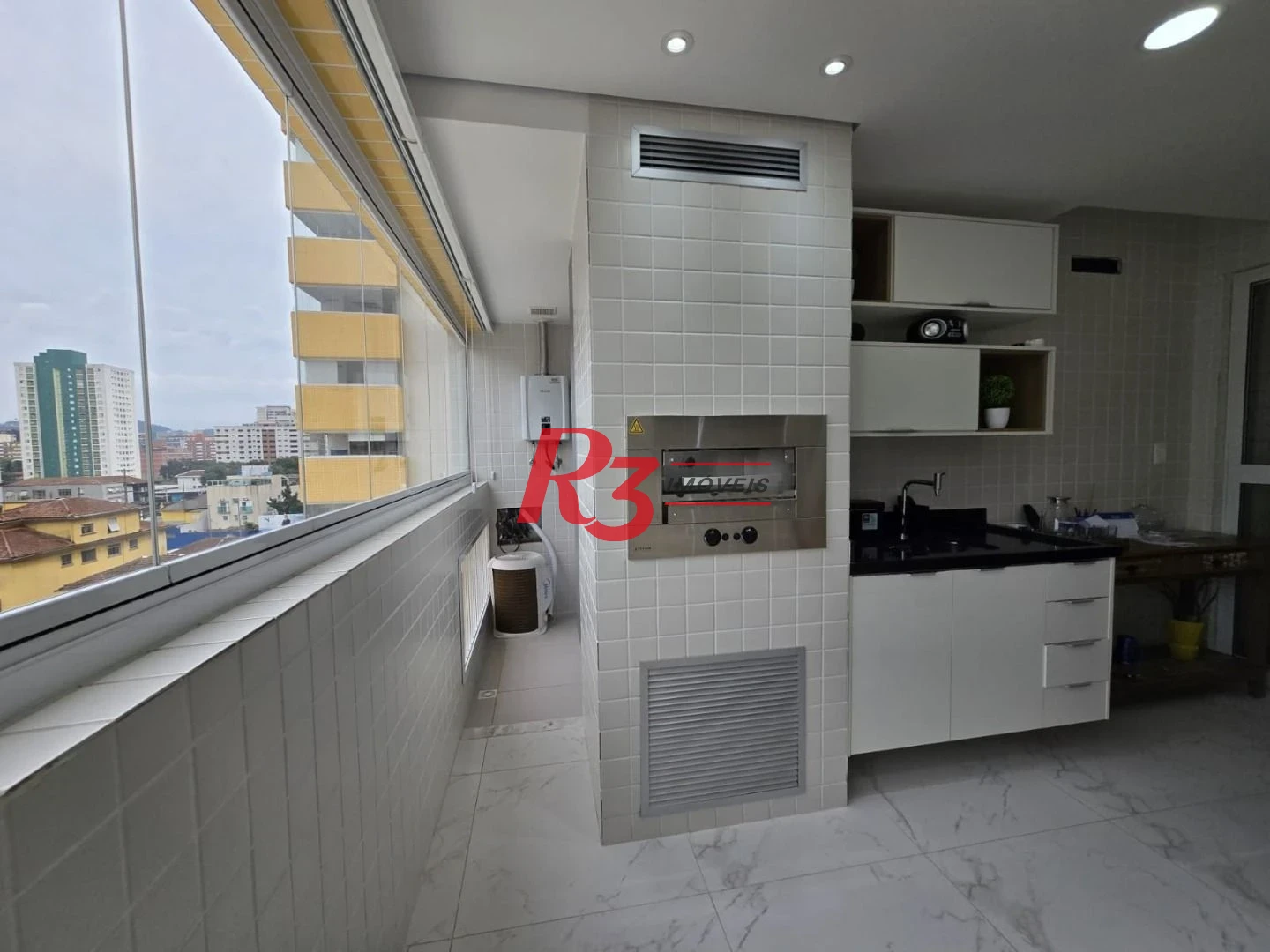 Apartamento com 2 dormitórios à venda, 67 m² por R$ 1.050.000,00 - Boqueirão - Santos/SP