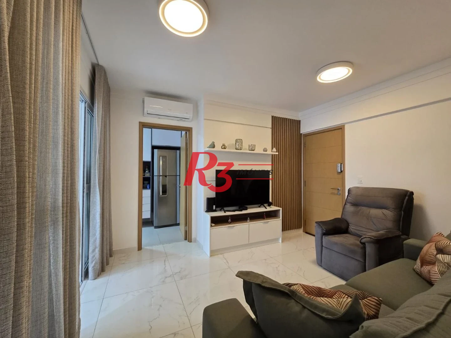 Apartamento com 2 dormitórios à venda, 67 m² por R$ 1.050.000,00 - Boqueirão - Santos/SP