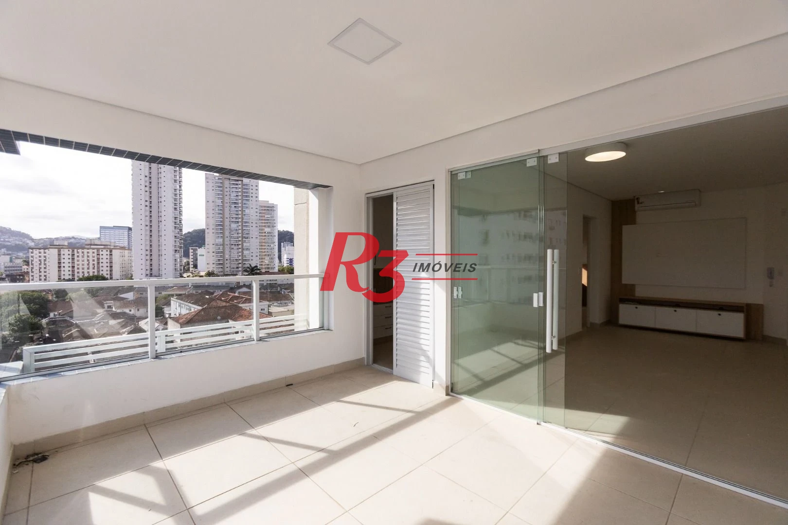 Apartamento para alugar, 72 m² por R$ 5.654,00/mês - Campo Grande - Santos/SP