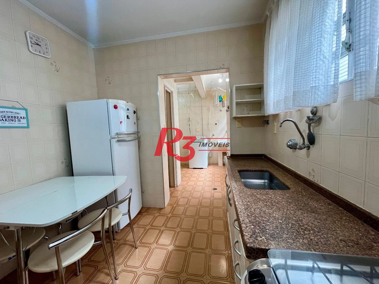 Apartamento com 2 dormitórios para alugar, 98 m² por R$ 5.300,00/mês - Gonzaga - Santos/SP