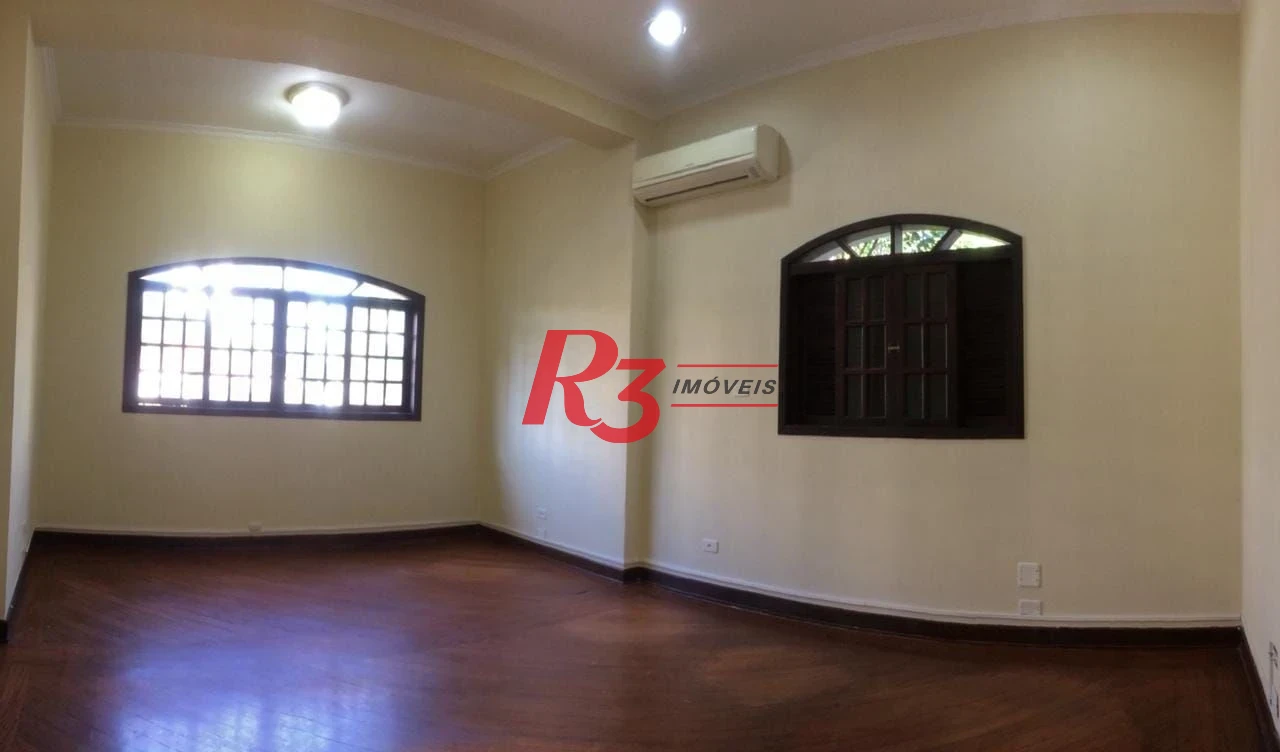 Casa com 3 dormitórios para alugar, 280 m² por R$ 12.000,00/mês - Gonzaga - Santos/SP